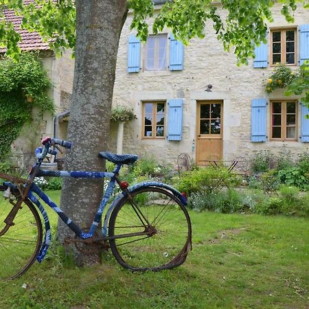 مبيت وإفطار Chaptuzat Le Vieux Velo المظهر الخارجي الصورة