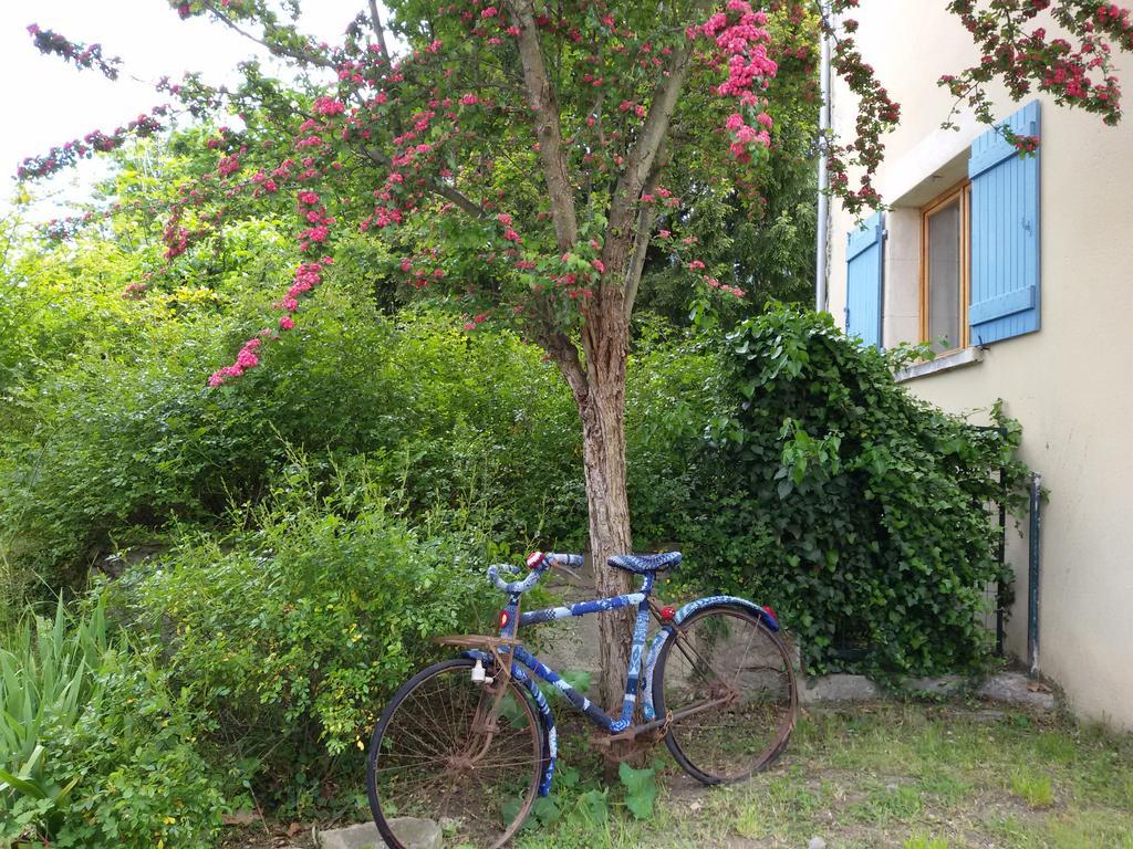 مبيت وإفطار Chaptuzat Le Vieux Velo المظهر الخارجي الصورة